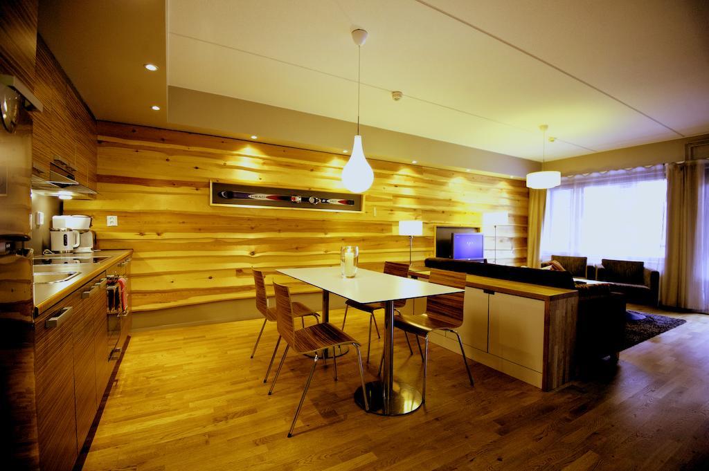 Levi Suites Unna Mannu Стая снимка